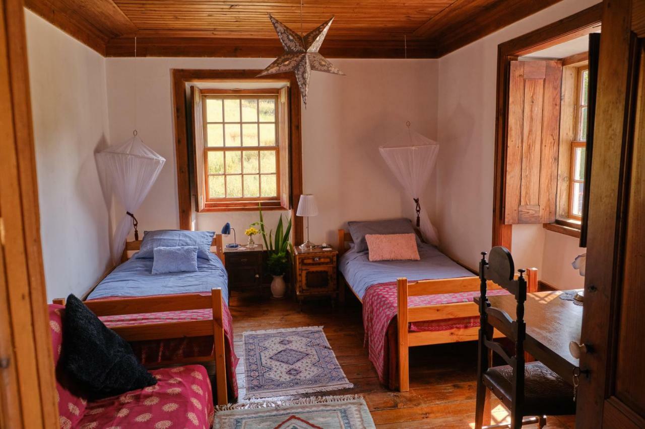 וילה נובה דה פויארס A Charming , Traditional Cottage At Quinta Da Ribeira מראה חיצוני תמונה